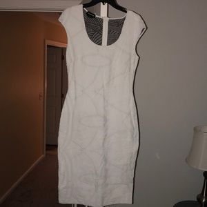 Bebe White Textured Midi Dress sz Large NWOT